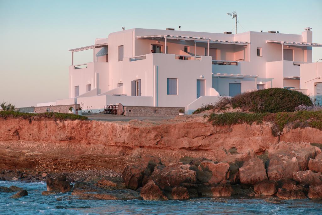 Tania Milos Pollonia Exterior foto